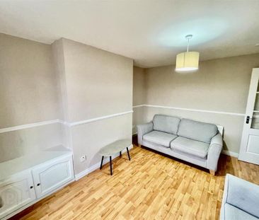 7b Rathgill Terrace, Bangor, BT19 7WF - Photo 3