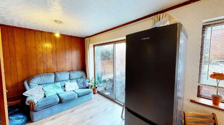 4 bedroom house to rent - Photo 2