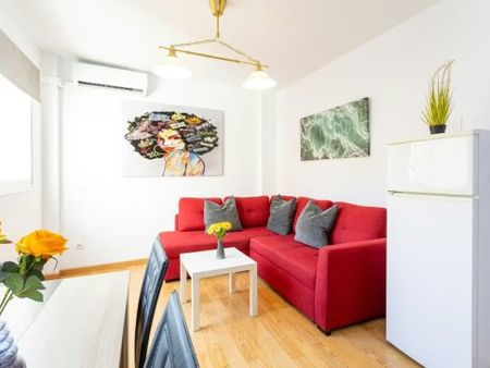 Calle Cruz Verde, Málaga, Andalusia 29013 - Photo 2