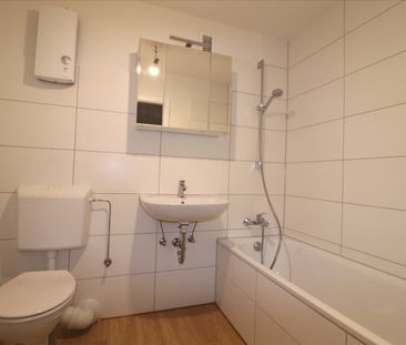 Charmantes 1-Zimmer-Mansarden-Apartment – Gepflegt, renoviert und i... - Photo 2