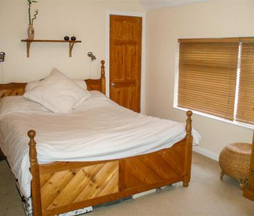 2 bedroom townhouse to rent - Photo 2