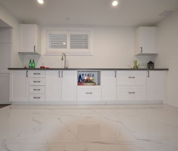 For Lease - 28 Sutcliffe Drive, Whitby, Ontario - Photo 3