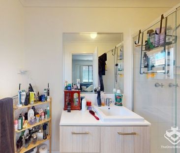 3-BEDROOM TOWNHOUSE FOR RENT - Photo 4