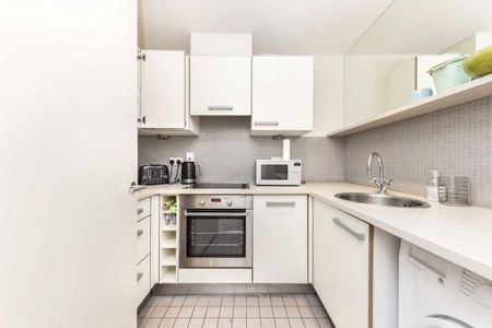 1 bedroom flat to rent - Photo 3