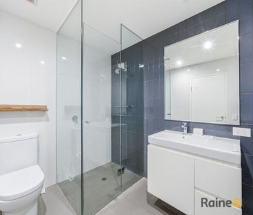 Stylish Fully Furnished Apartment with Study & Secure Parking in Pr... - Photo 6