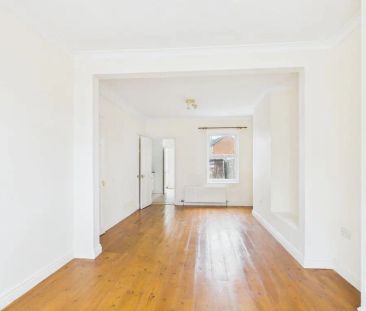 Serlo Road, Kingsholm - Photo 1