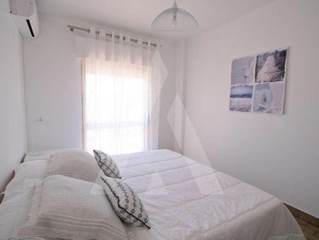 Apartamento T1+1 para Arrendamento em Quarteira - Frente à Praia - Photo 2