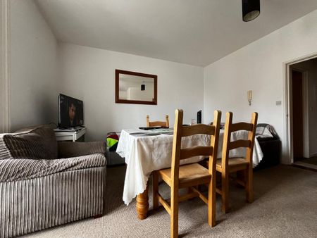 1 bedroom apartment to rent - Photo 2