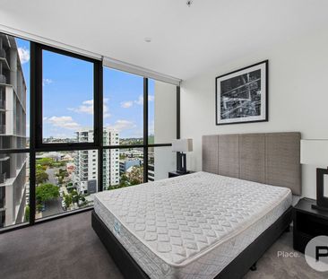 55, Railway Tce, QLD, Milton - Photo 2