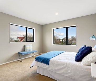 OTAHUHU, 5 BEDROOMS - Photo 3