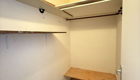 Appartement 3 pièces 70m2 REIMS 740 euros - Photo 3