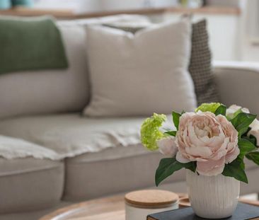 4 bedroom flat to rent - Photo 1