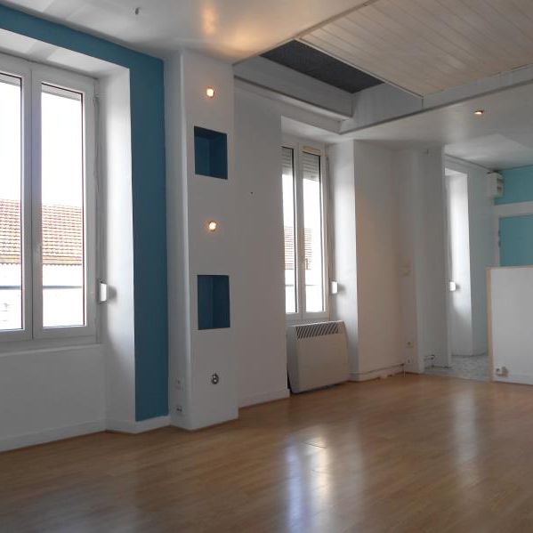 Location Appartement 1 pièce 50m² BESANCON 25000 - Photo 1