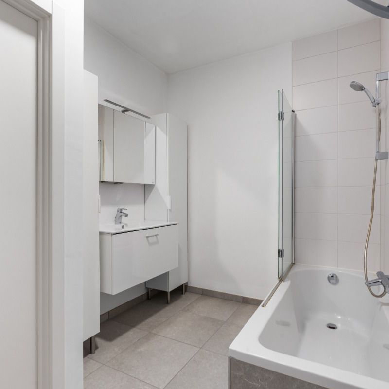 Appartement met 2 slaapkamers en terras te huur Berchem - Foto 1