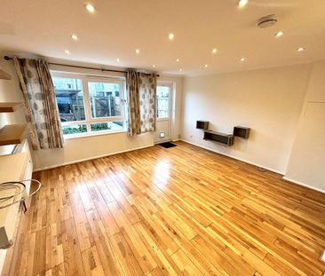 3 bedroom maisonette to rent - Photo 3