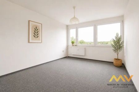 Pronájem slunného bytu 3+1 s lodžií, 64 m - Photo 2