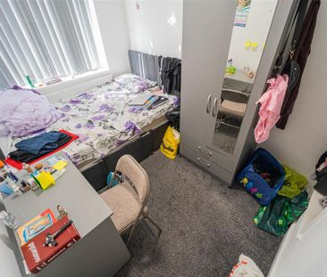 4 bedroom house to rent - Photo 3