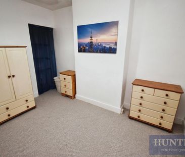 2 bedroom House To Let Total Size: 948 SQ FT - Photo 5