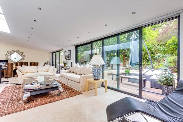 5 bedroom detached house to rent - Photo 1