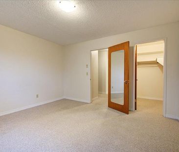 Lombardy Park Apartments - Photo 5