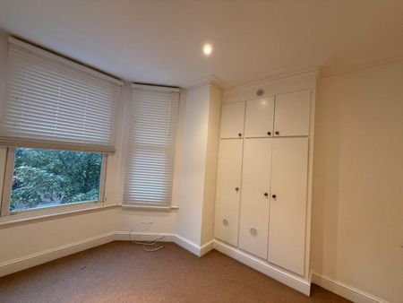 2 Bed Flat, Barry Road, SE22 - Photo 4