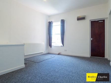 2 Bedroom Flat For Rent - Photo 2