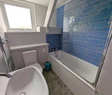 2 bedroom penthouse to rent - Photo 5