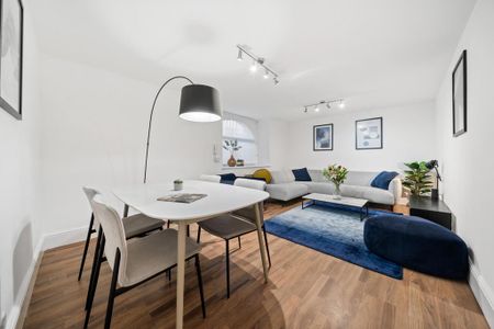 2 bedroom flat to rent - Photo 2