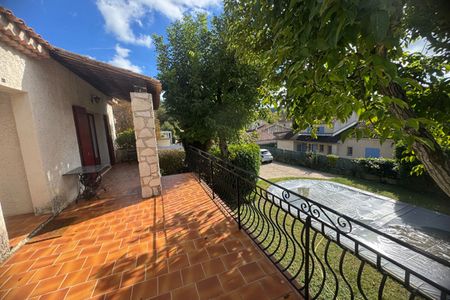 LUYNES CENTRE VILLAGE MAISON 200M² PISCINE PROX IBS - Photo 5