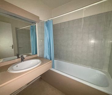 Location Appartement 2 pièces 49m² - Photo 2