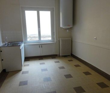 Location Appartement 4 pièces 90m² LE CREUSOT 71200 - Photo 1