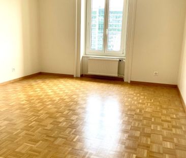 Magnifique appartement entièrement rénové de 5.5 pièces situé au 1e... - Photo 6