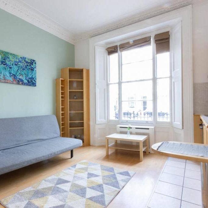 Flat 01 Belgrave Road, Pimlico SW1V 2BL - Photo 1