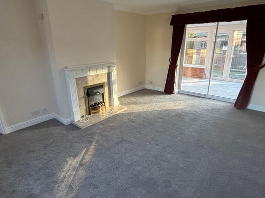 2 bedroom bungalow to rent - Photo 1