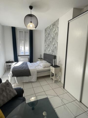 Location Appartement 3 pièces Meublé 81m² VILLENAVE D ORNON 33140 - Photo 2