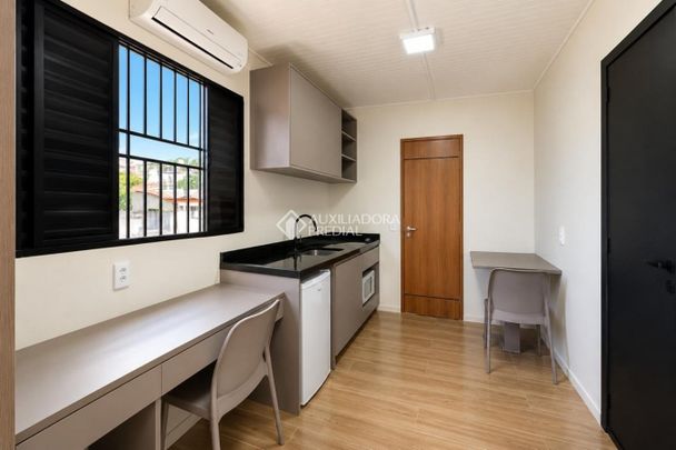 Studio com 1 quarto e 20m² para alugar em Córrego Grande, Florianópolis. - Foto 1