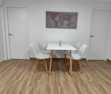 Piso de alquiler en Barriada Residencial Aljarasol, 101, Ciudad Alj... - Foto 2