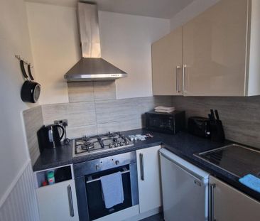 2 bedroom apartment to rent - Photo 6