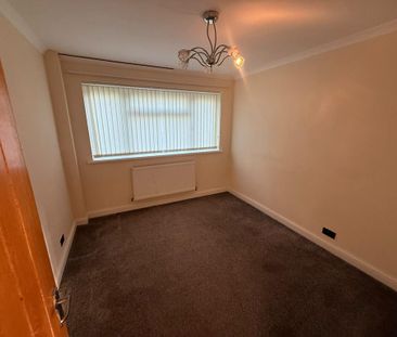 3 bedroom detached house to rent - Photo 5