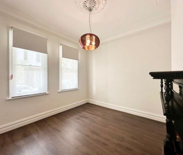 RENOVATED 4 BEDROOM HOUSE IN PYRMONT - Photo 1