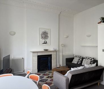 2 Bed Flat, Cambridge Road, BN3 - Photo 2