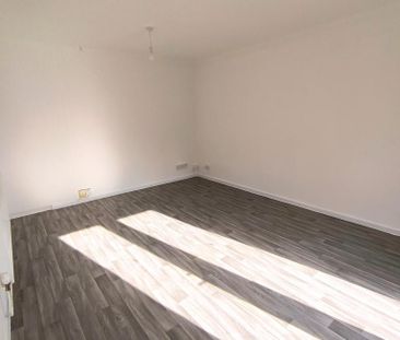 4 bedroom terraced house to rent - Photo 4