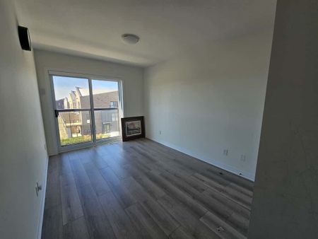 For Lease - 1 Benninger Drive, Kitchener, Ontario - Photo 5