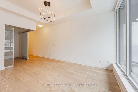 For Lease - 17 Dundonald Street Unit# 304, Toronto, Ontario - Photo 2