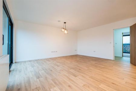 3 bedroom penthouse to rent - Photo 2