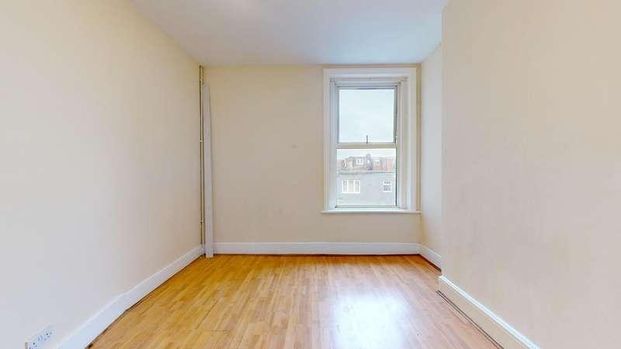 Lea Bridge Road, London, E10 - Photo 1