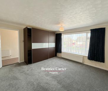 3 bedroom detached bungalow to rent - Photo 4