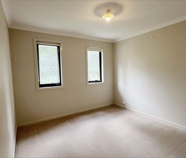 24 Spriggs Drive, CROYDON - Photo 2