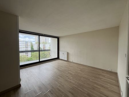 Location Appartement 5 pièces 87m² LIMOGES 87000 - Photo 4