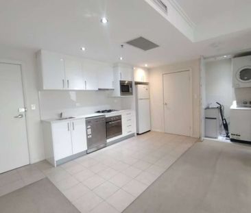 One Bedroom Apartment for Rent Next to Burwood Station - Photo 3